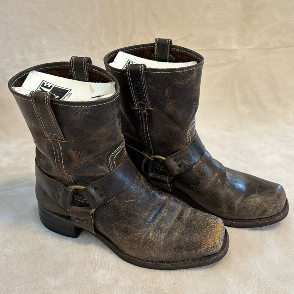 Frye Mens Harness 8R brown boots size 10